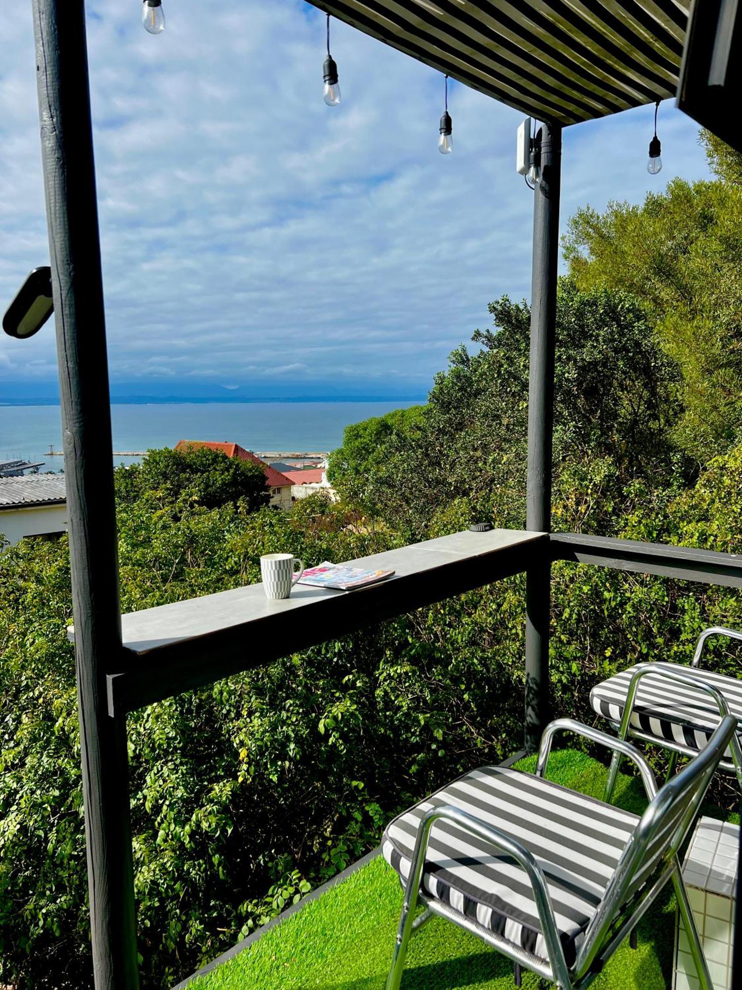 The Bachelor Apartment Mossel Bay Bagian luar foto